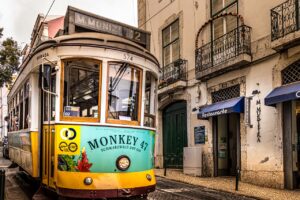 portugal, tram, lisbon-4384552.jpg